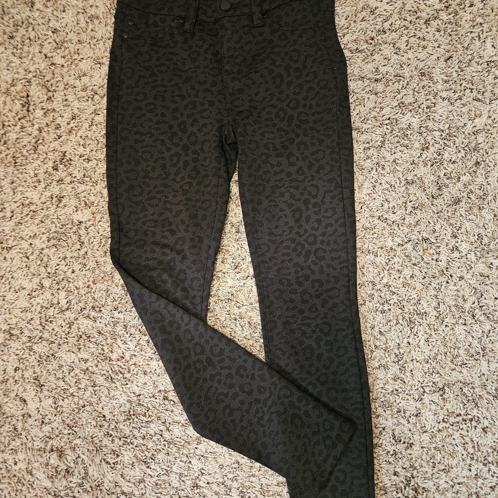 Liverpool Black Leopard Skinny Jeggings - Picture 4 of 12